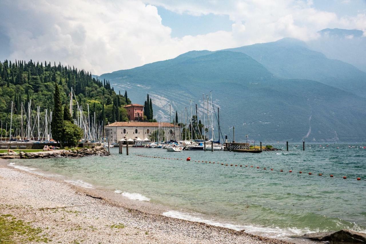 Appartamento Silvy Riva del Garda Bagian luar foto